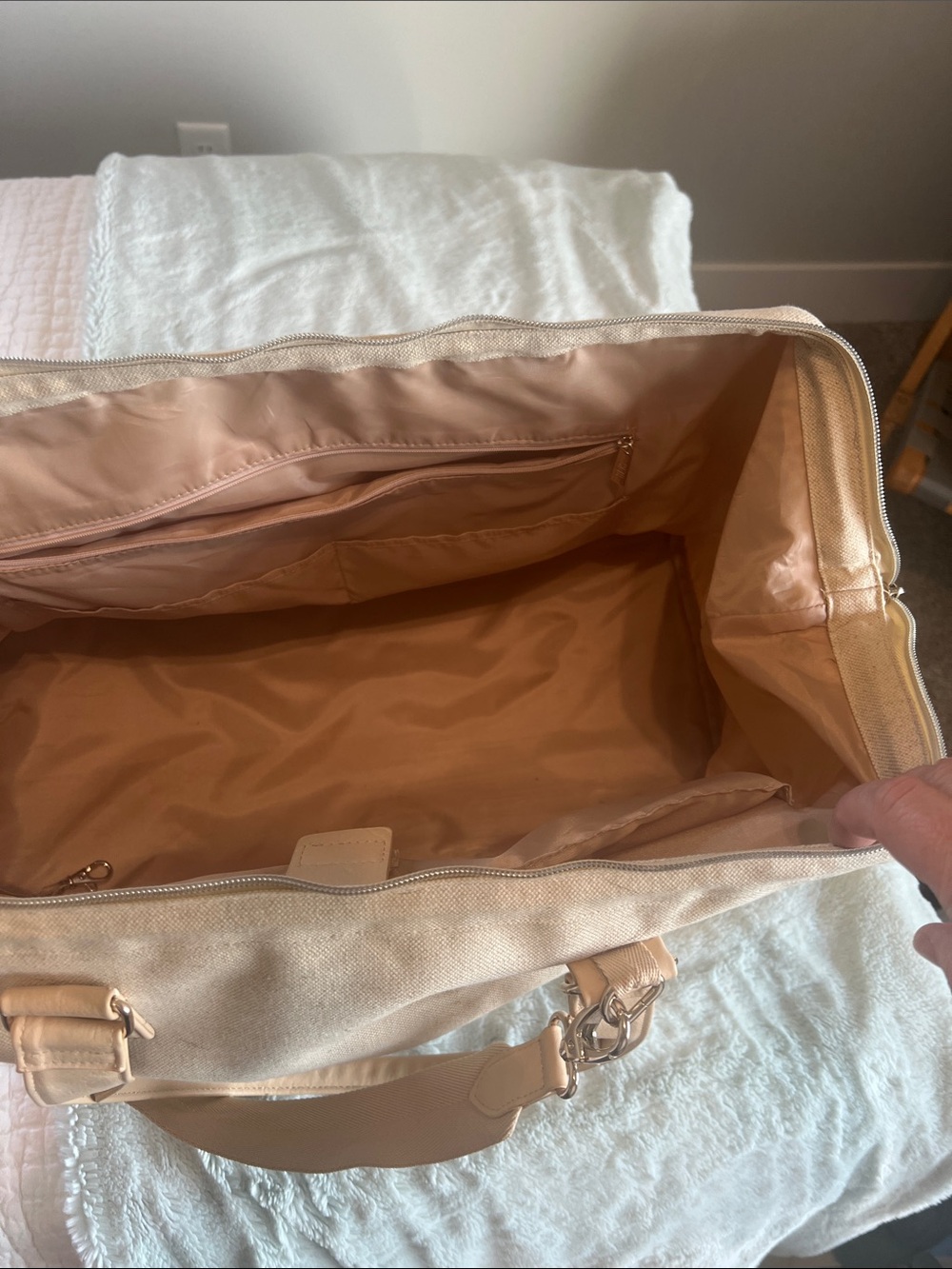 Weekender Duffel Bag from Beis - Picture 5 of 8